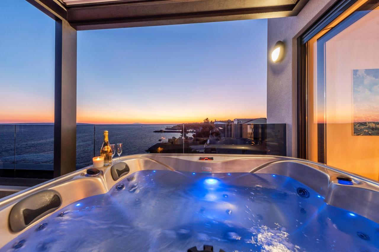 Mediteran Luxury Penthouse With Jacuzzi Mandre Ngoại thất bức ảnh