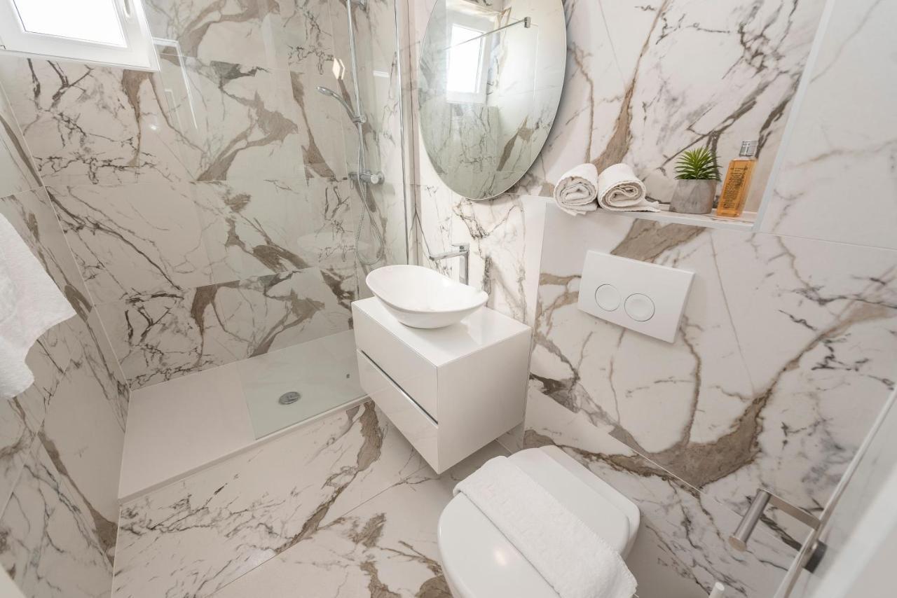Mediteran Luxury Penthouse With Jacuzzi Mandre Ngoại thất bức ảnh