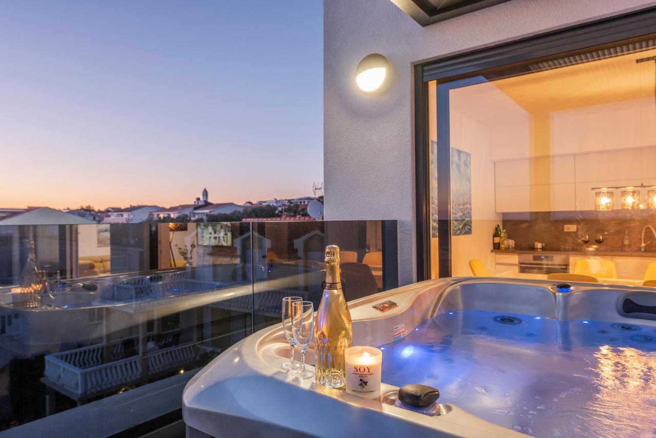 Mediteran Luxury Penthouse With Jacuzzi Mandre Ngoại thất bức ảnh